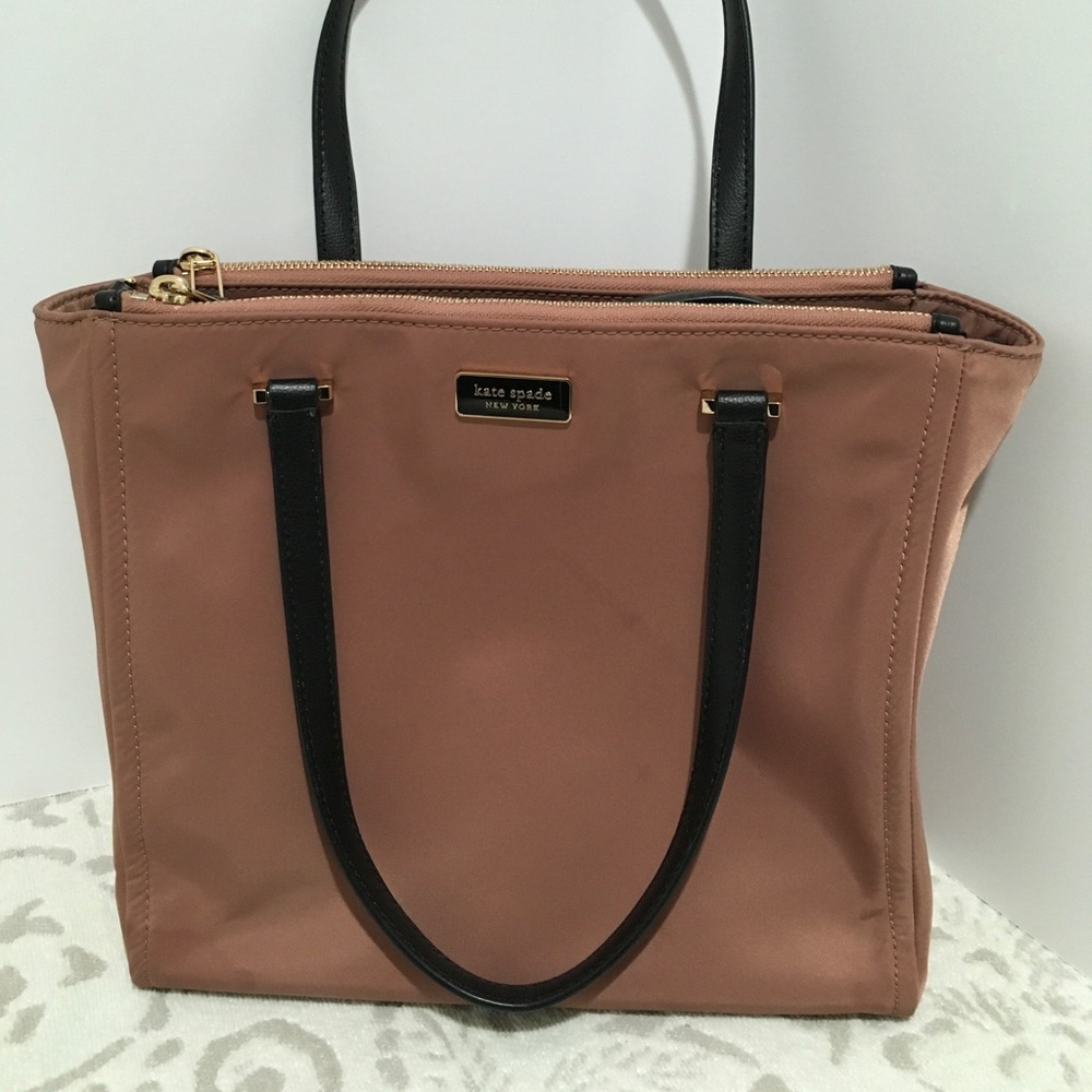 🌻🍁Kate Spade New York, Medium Satchel🍁🌻